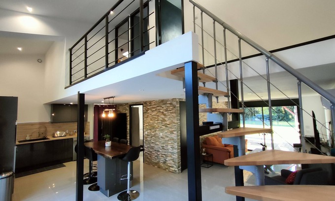 Camelas House | House garden swimming pool play in the country