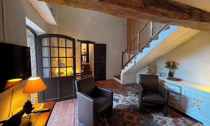 Les Arcs-sur-Argens House | House in a medieval village.