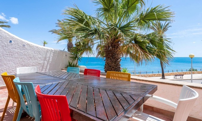 L'Ametlla de Mar Villa | House in front of the sea with pool 170m beach