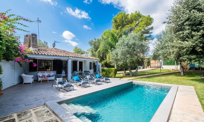 Sa Pobla House | House in Mallorca with Private Pool & Garden