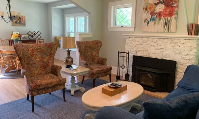 West Allis House | House in Quaint Neighborhood near Downtown Milwaukee Pet-Friendly!