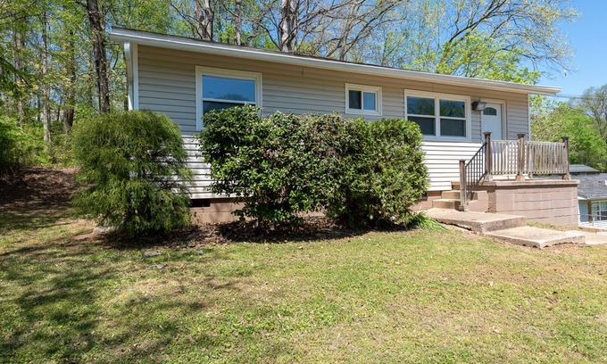 Knoxville House | House in SouthKnox - Ask about 6-Month+ Discounts
