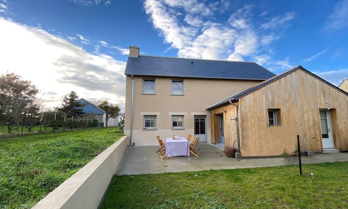 Saint-Suliac House | House in St. Suliac near Rance River