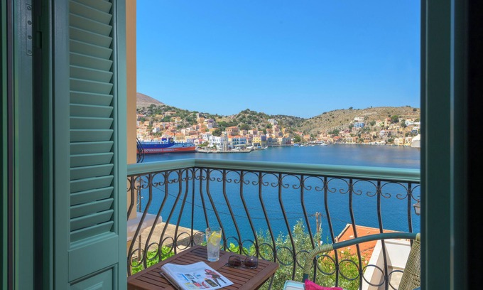 Symi Apartment | House in Symi with sea view