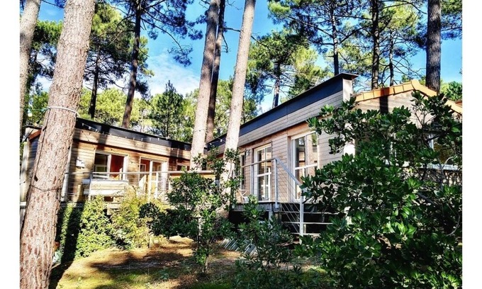 Maubuisson House | House in the pines between lake and ocean