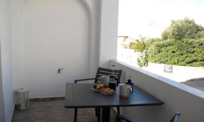 Glinado Apartment | House Karavola spacious and cozy apartment in the village of Galanado
