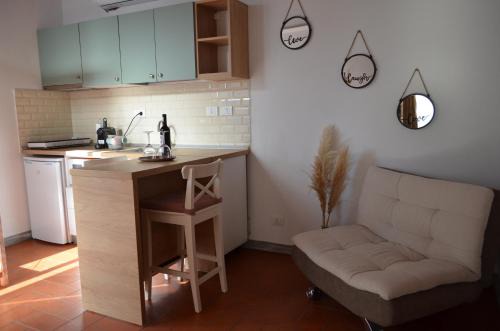 Craiova Apartment | House of Ely