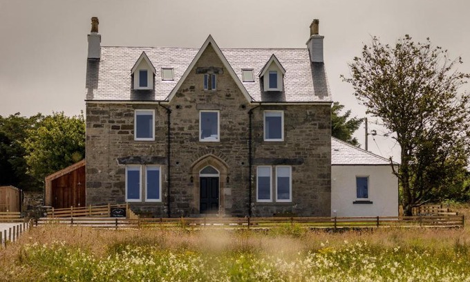 Broadford Hotel | House of Juniper