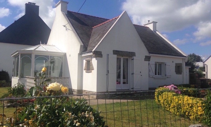 Bono House | HOUSE ON ONE LEVEL WITH VERANDA, ENCLOSED GARDEN WITH BONO, GULF OF MORBIHAN