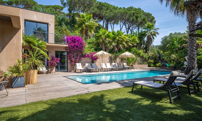 La Croix-Valmer Villa | House/Villa - SAINT-TROPEZ