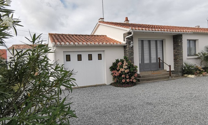Saint-Hilaire-de-Riez House | House with garden near the Corniche Vendéenne