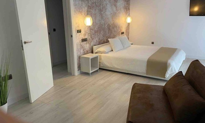 Roquetas de Mar Ski Chalet | House with 2 bedrooms, 2 bathrooms, terrace, in spectacular urbanization
