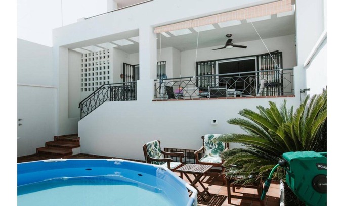 Roquetas de Mar House | House with an excellent location, 200 meters from the Romanilla beach