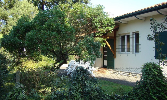 Capbreton House | House with enclosed garden