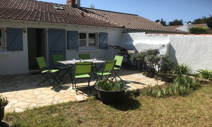 Barbatre House | House with garden on the edge of the dune, 5 minutes' walk from the beach