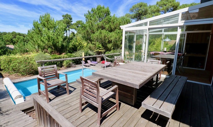 Le Canon House | House with heated pool, ocean and bay walk, wifi, garden, terrace, BBQ
