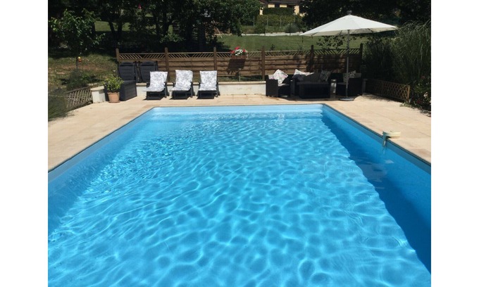 Condat-sur-Vezere House | House with pool, summer house, sleeps 8 extensive gardens