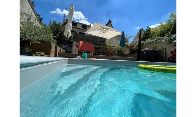 Pantin House | House with Pool & Sauna 5 min from the metro