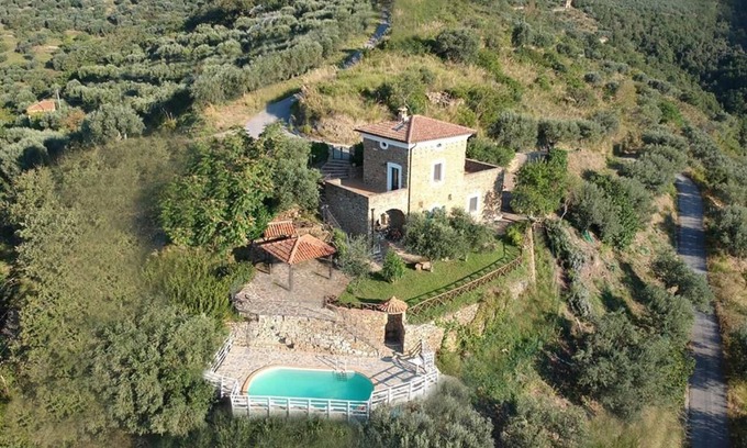 San Mauro Cilento House | House with private pool and wonderful views
