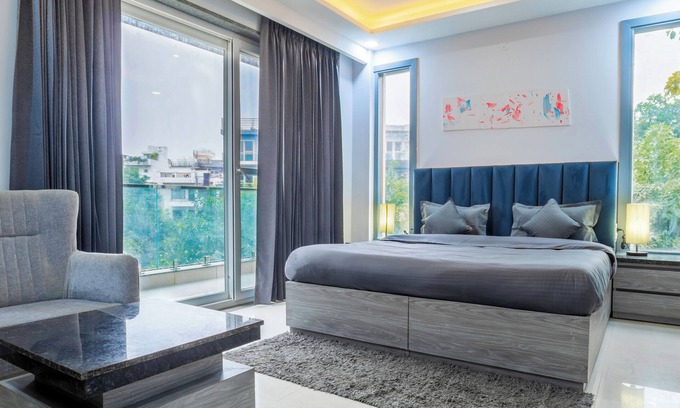 South City I Hotel | Housr Studio Rooms Sector 30 Gurgaon