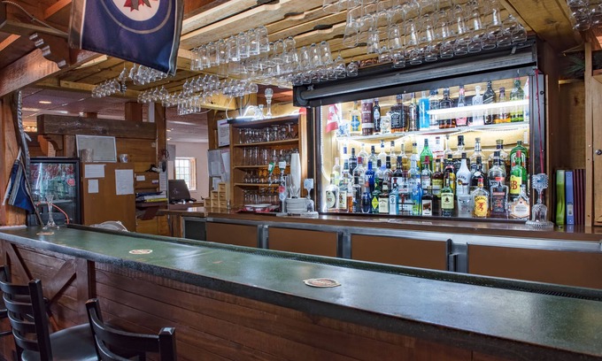 Portage La Prairie Hotel | Howard Johnson by Wyndham Portage La Prairie