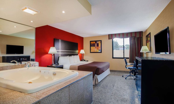 North Plainfield Hotel | Howard Johnson by Wyndham North Plainfield