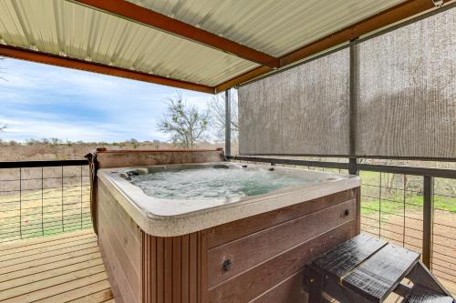 Hudson Oaks House | Hudson Oaks Country Creekside Home Hot Tub and Deck