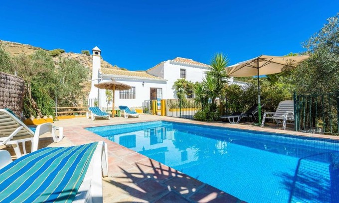 Canete la Real House | Huerta La Lapa Cañete la Real by Ruralidays