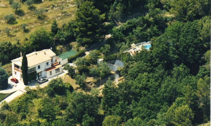 Callas House | Huge 12x5m saltpool. Unique 8000m2 naturist property, 5min to Callas square .