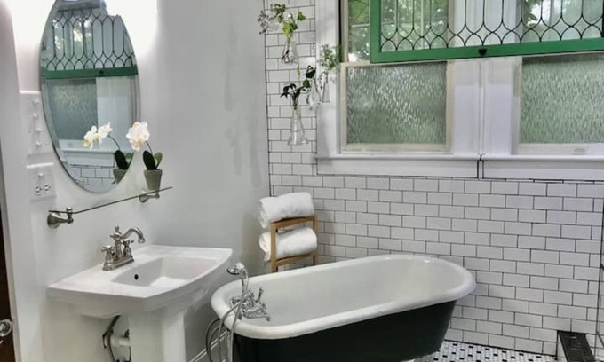 Waynesville House | Huge 1930's Historic Home. Walk to downtown/park. Updated. A rare find