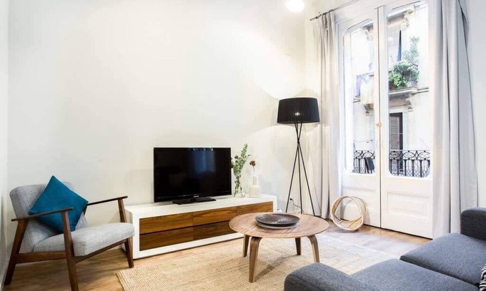El Raval Apartment | Huge 4bedroom with terrace in Las Ramblas
