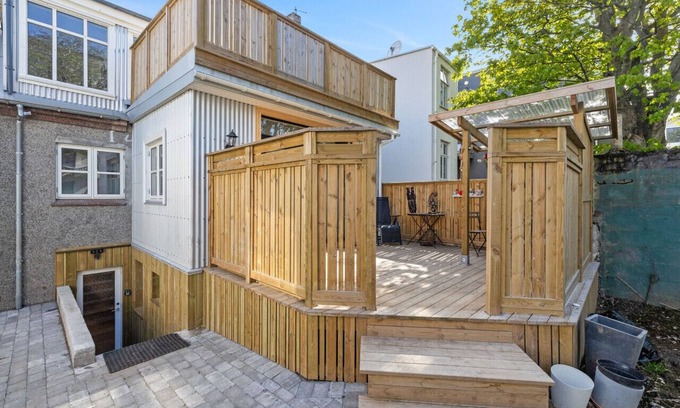 Downtown Apartment | Huge Apartment - Best Location - Large Patio