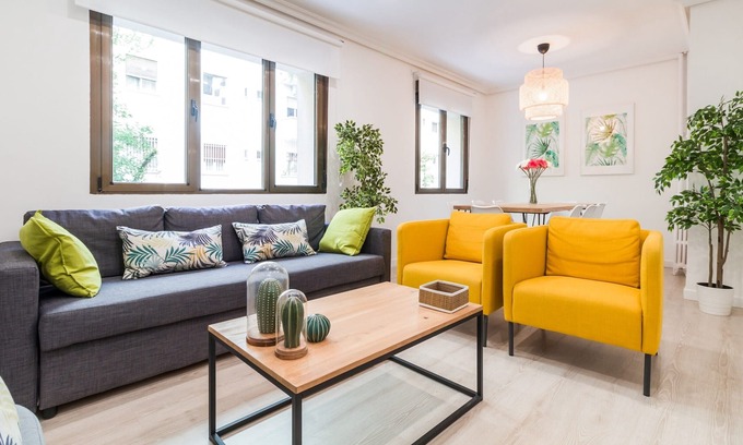 Goya Apartment | Huge apartment for 10 peope. Full equipped, with A/C and internet