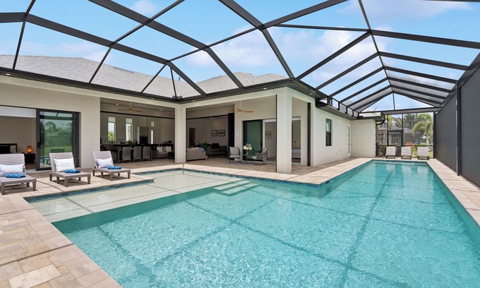 Pine Valley Villa | Huge Pool, Gulf Coast Luxury, Peace & Quiet, Bikes
