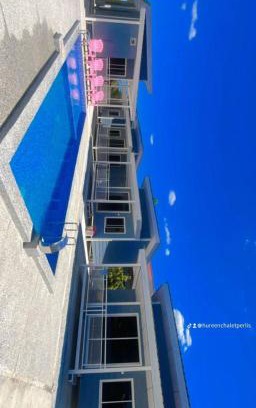 Arau House | Hureen chalet hmk