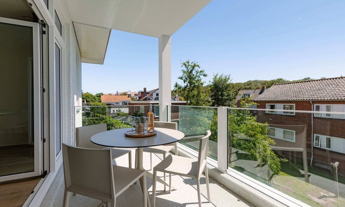 Cadzand-Bad Apartment | Huswell - Pet-Friendly Getaway Near Cadzand Beach