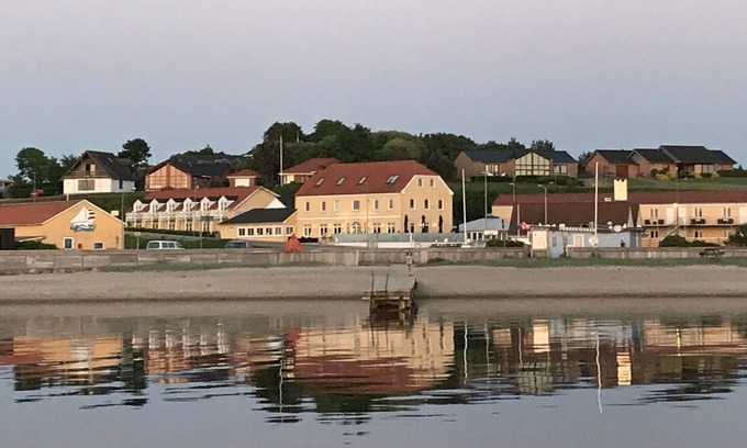 Hvalpsund Hotel | Hvalpsund Færgekro