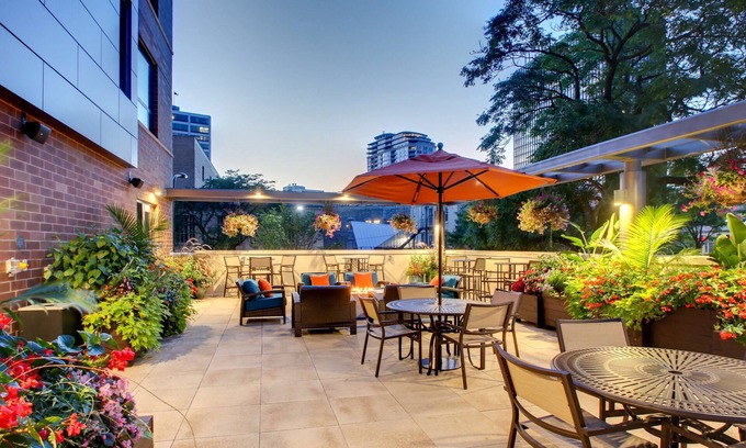 Evanston Hotel | Hyatt House Chicago/Evanston