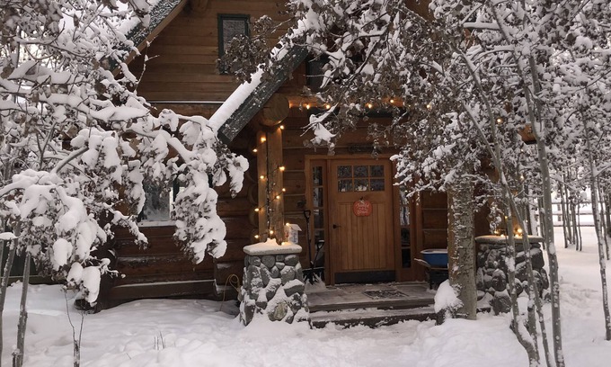 Ashland House | Hyatt Prairie Mountain Cabin