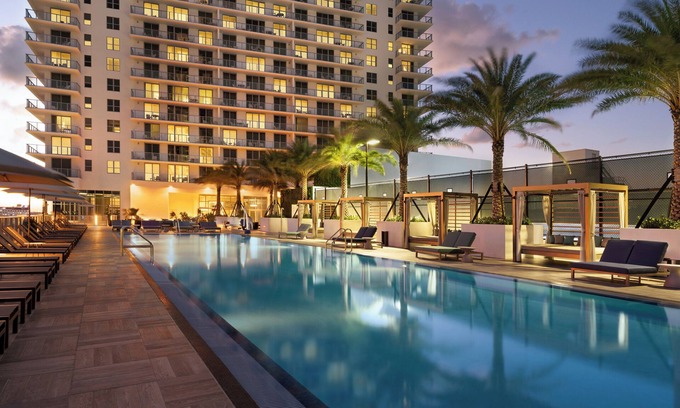 Hollywood South Central Beach Hotel | Hyde Beach House