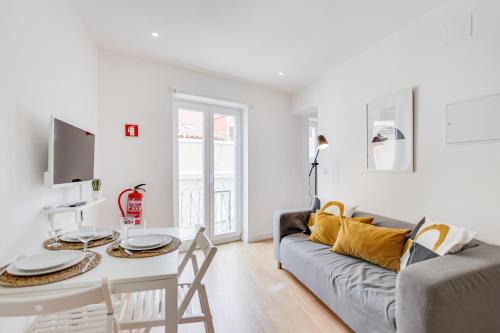Sacramento Apartment | Hygge Chiado