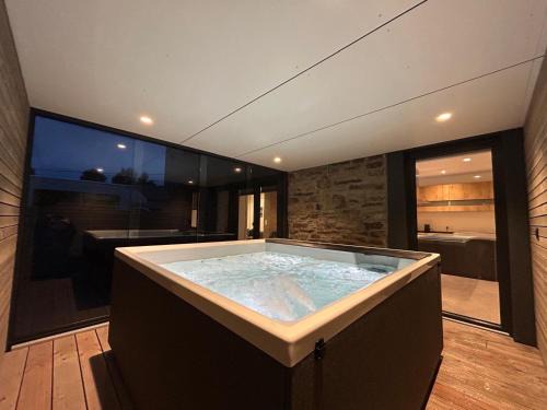 Heppenbach Apartment | Hyronimus House