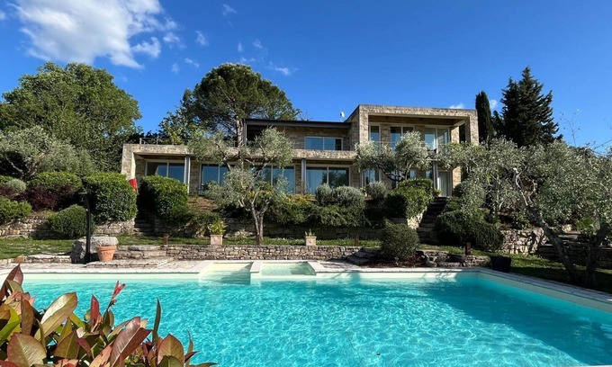 Acqua Loreto Villa | I escape to Umbria, The House of Artists