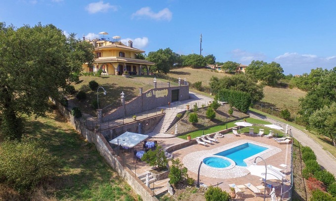 Montefiascone Villa | I Gigli Del Belvedere 16, Montefiascone, Viterbo in Lazio