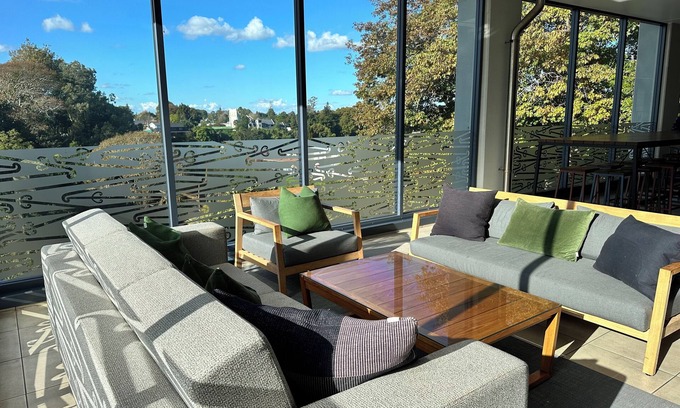 Hamilton Hotel | ibis Hamilton Tainui