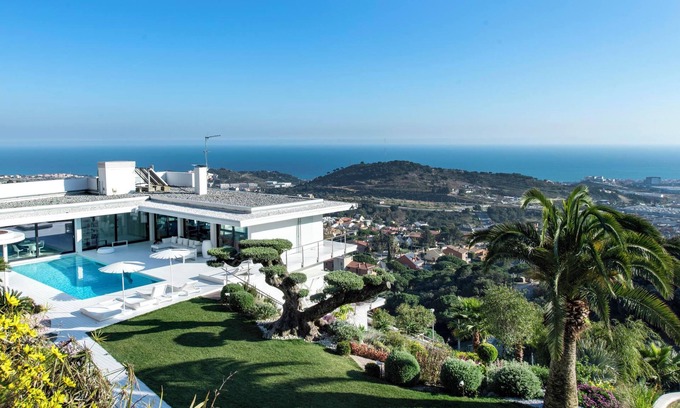 Mas Ram Villa | 'Ibiza Style Barcelona Villa' with Sea View, Pool & Wi-Fi