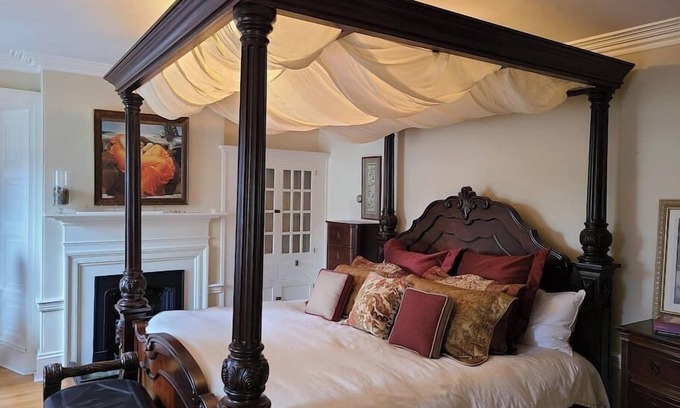 Downtown Halifax Apartment | Iconic Luxurious Downtown Building History Galore