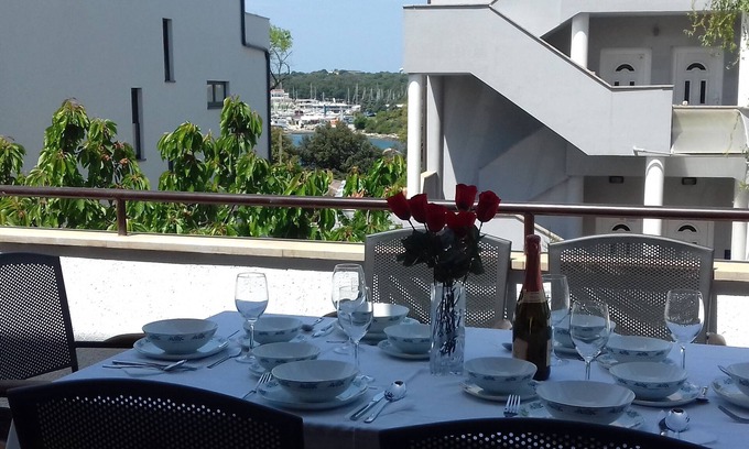Pjescana Uvala Apartment | Ida 6 p, 100m by the seaside