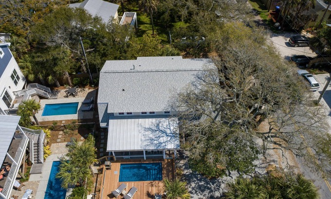 Folly Beach House | Ideal for Extended Families, 3 Private Pools, Sleeps 22, PET-FRIENDLY