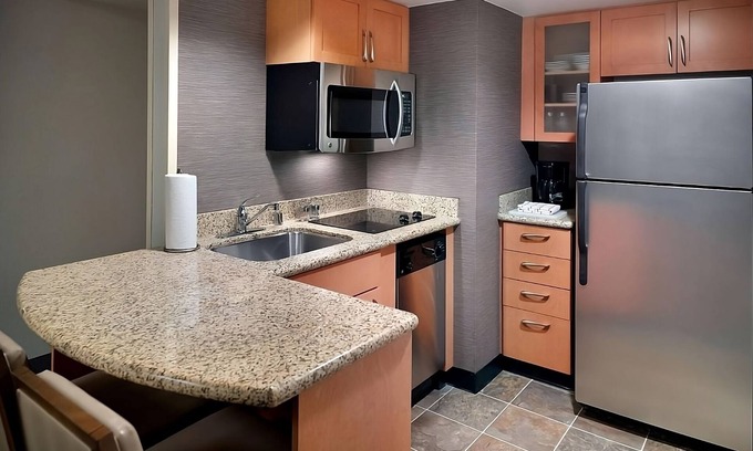 Alpharetta Hotel | Ideal Mix of Comfort and Value! Free Breakfast, Near Freedom Park